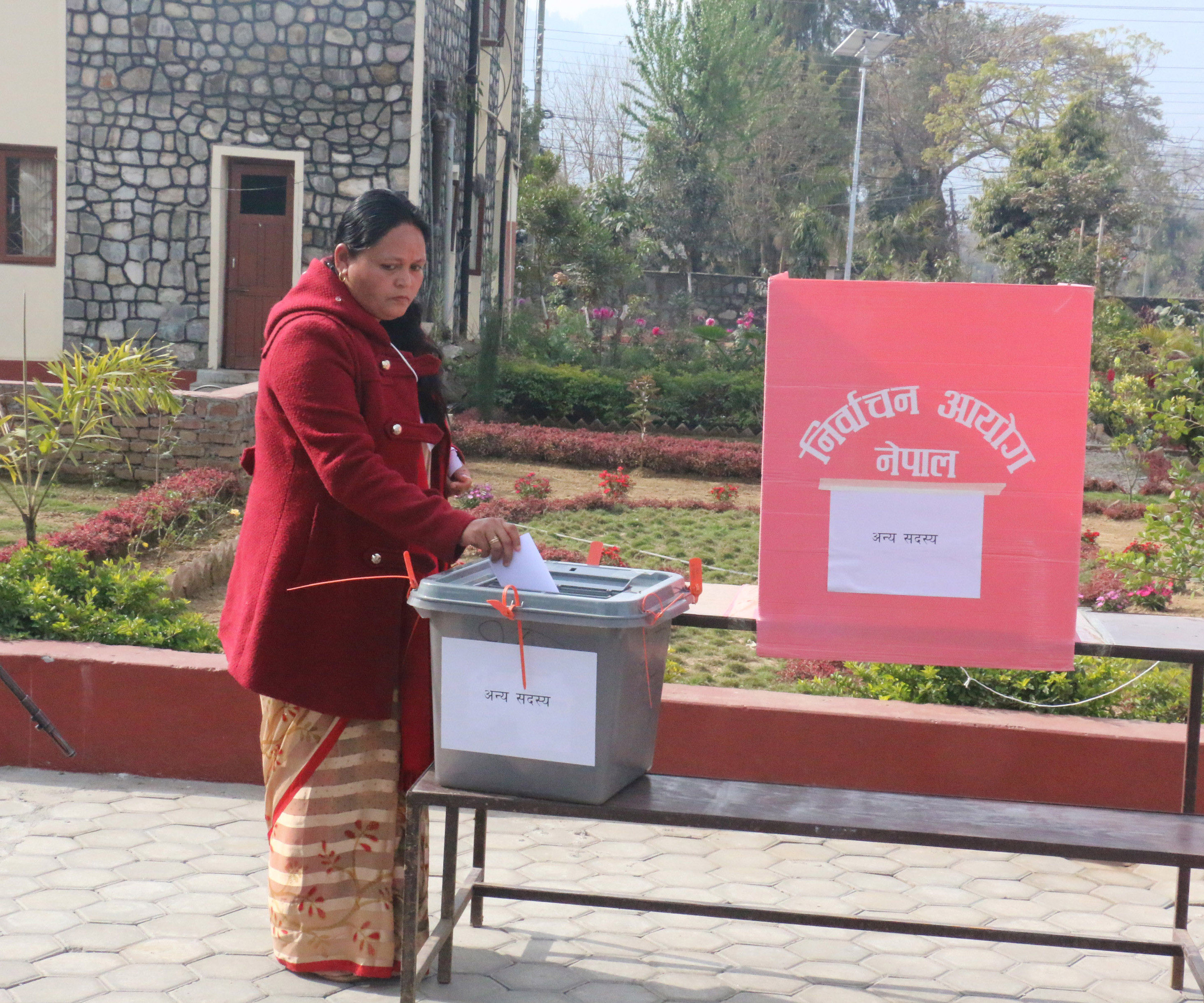 प्रतिनिधि सभा निर्वाचनको मतदान सुरु